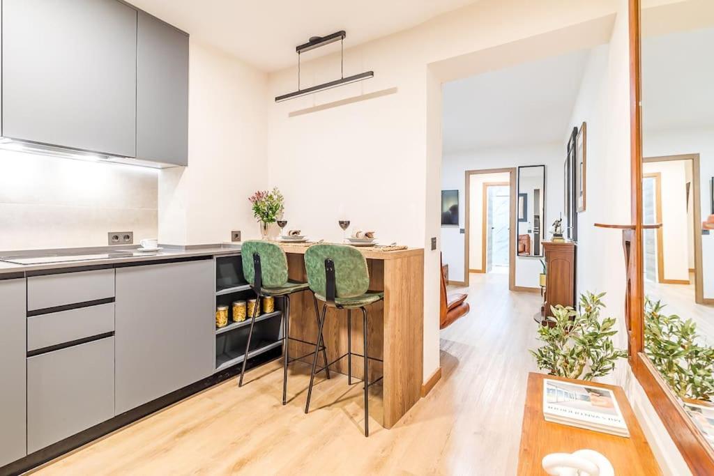 Apartamento Reformado Y Tranquilo Junto A Gran Via Madrid Extérieur photo