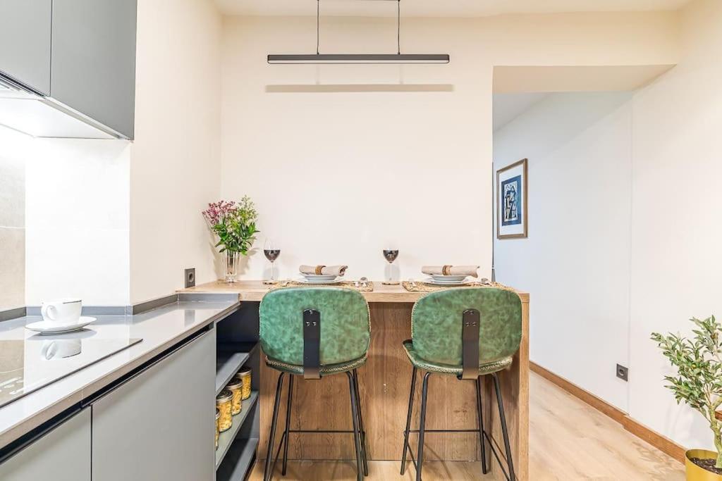 Apartamento Reformado Y Tranquilo Junto A Gran Via Madrid Extérieur photo